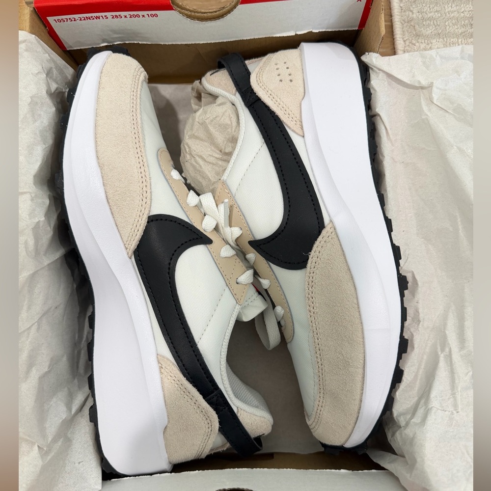 Nike Women’s Waffle Debut Sneakers